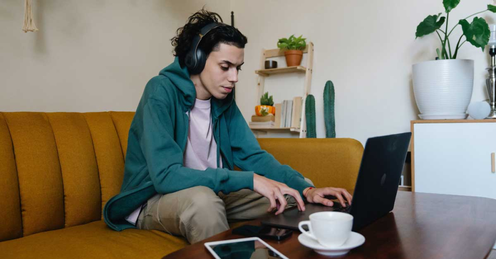 Online mindfulness courses at The Sharpham Trust