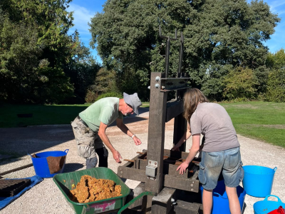 7. Removing the mush from the machine, post-pressing