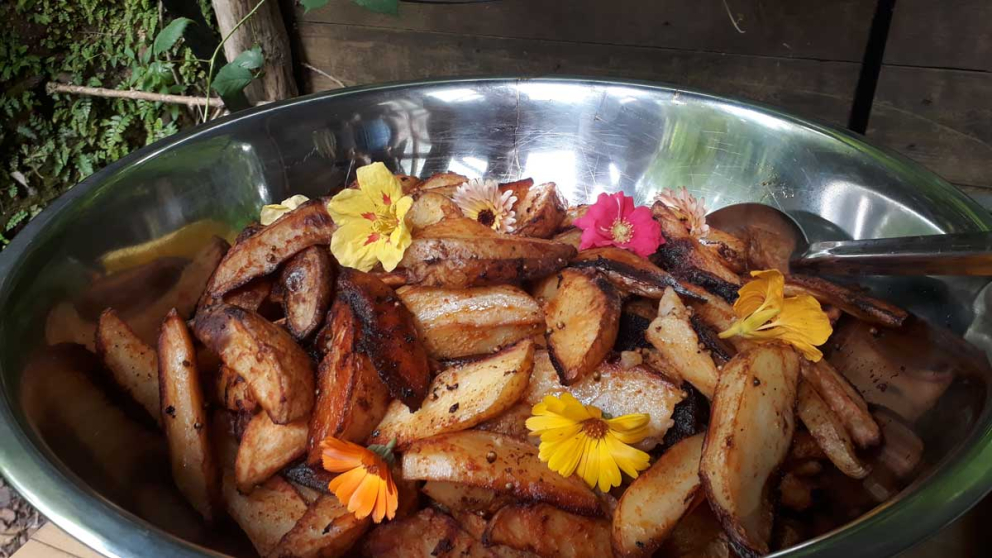 Harvest feast for volunteers, 2019